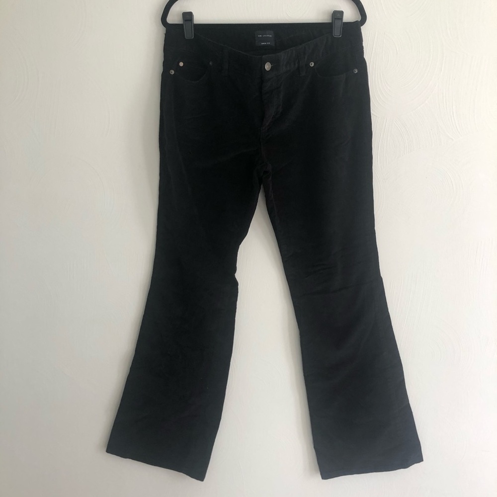 3/$21 🍭 The Limited Black Corduroy Flare Pants